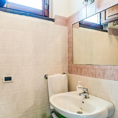 Grappolo Rosso By Interhome شقة