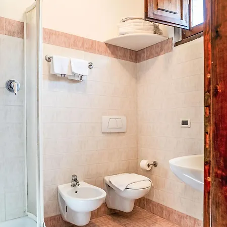 Grappolo Rosso By Interhome * Citta Sant'Angelo