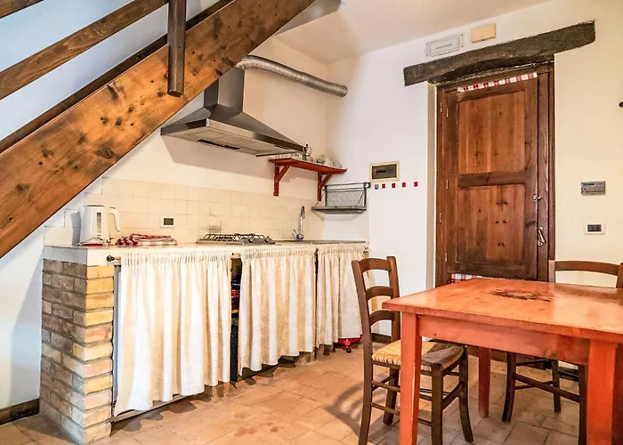 Grappolo Rosso By Interhome